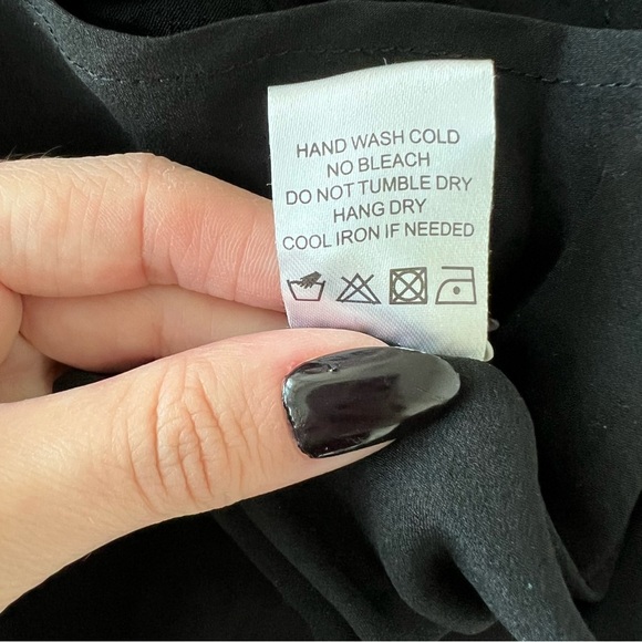 Lovers and Friends Black V Neck Mini Cocktail Dress Long Sleeve Fit and Flare - Picture 8 of 9